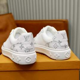 Picture of Louis Vuitton Shoes _SKULVsz38-45mnf073517247